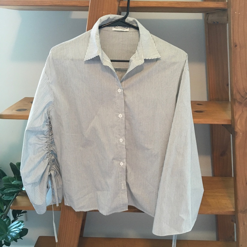 Striped bell sleeve shirt